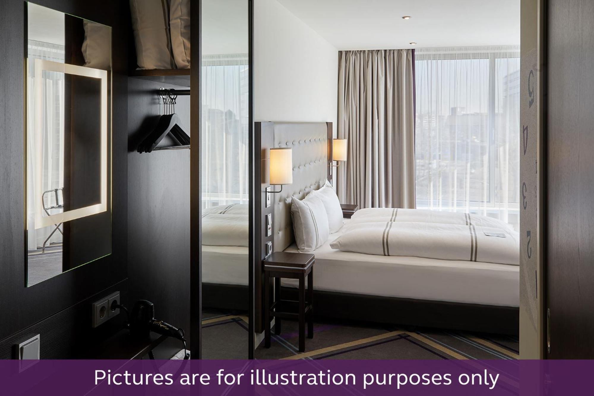 Premier Inn Heidelberg City Centre Ngoại thất bức ảnh